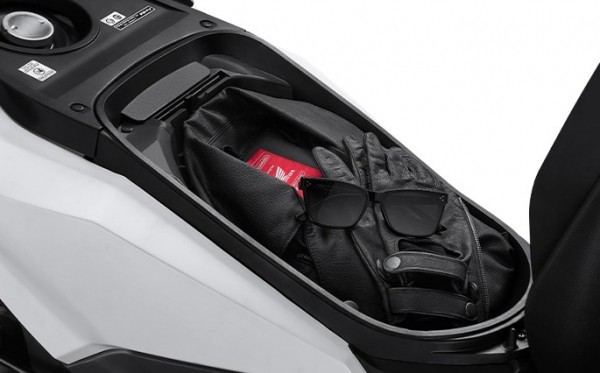 large_luggage_box